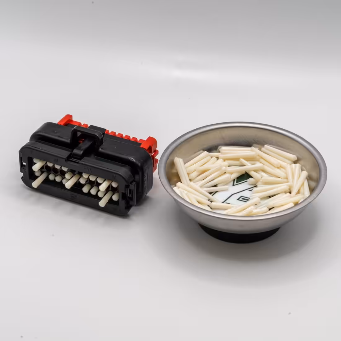 wp-image-store-38.jpg AMPSEAL Plug - Image 1